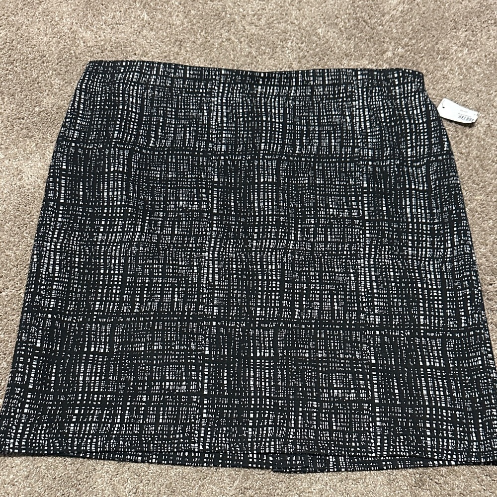 Sorting Patterned Women's Skirt